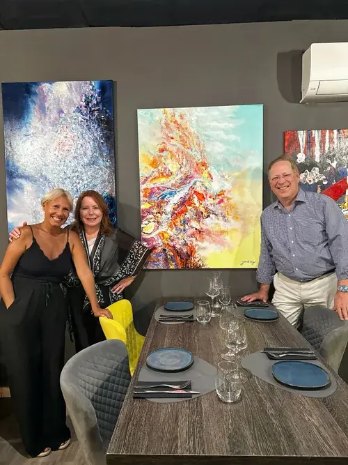 Guests and the collection, main room