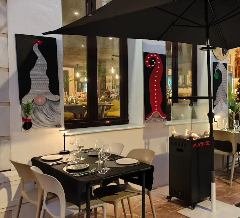 The terrace on Calle Caridad